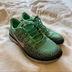 Mint and Rose Gold Nike Free RN Distance Size 10